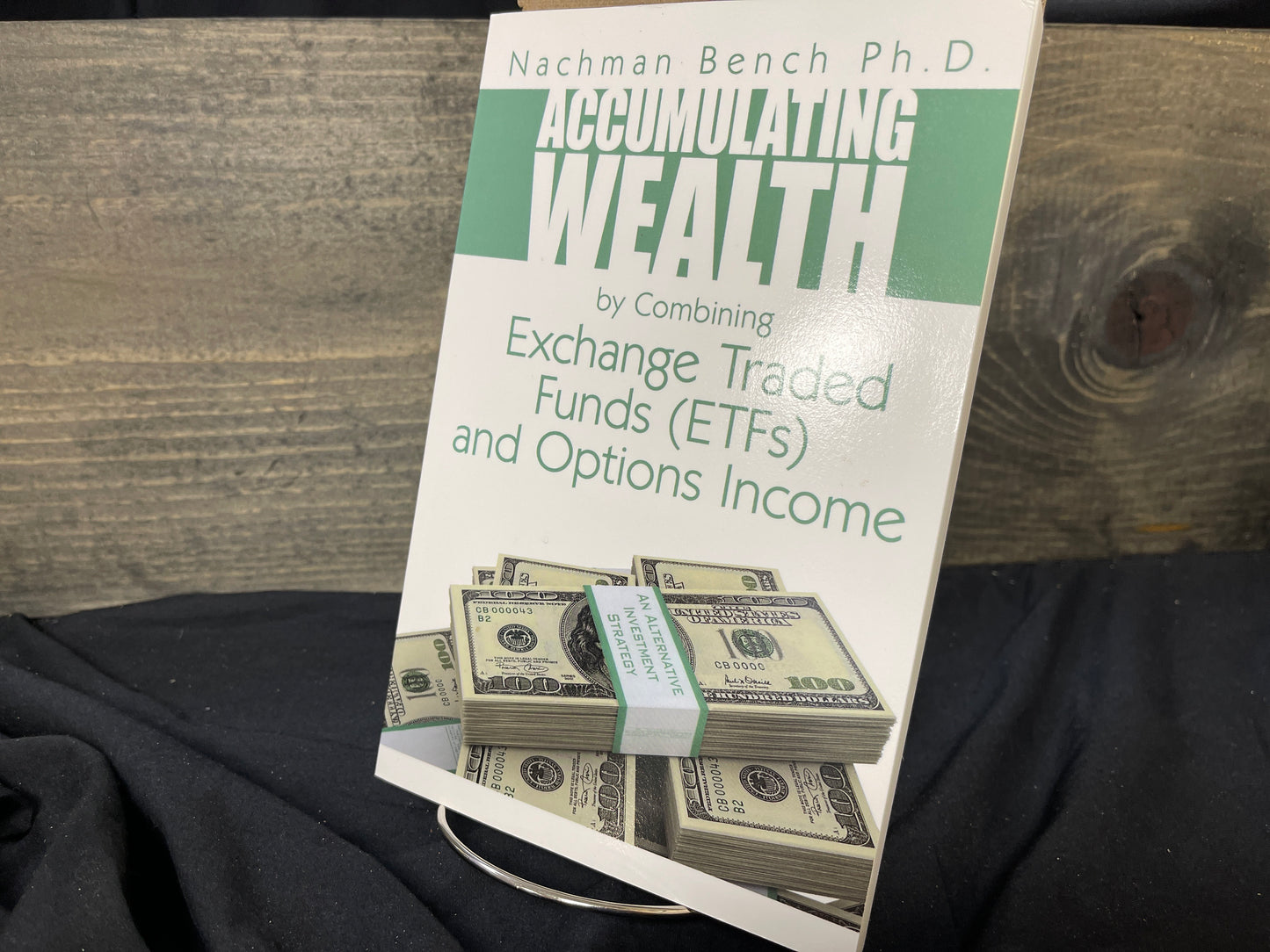 Accumulating Wealth by Combining Exchange Traded Funds