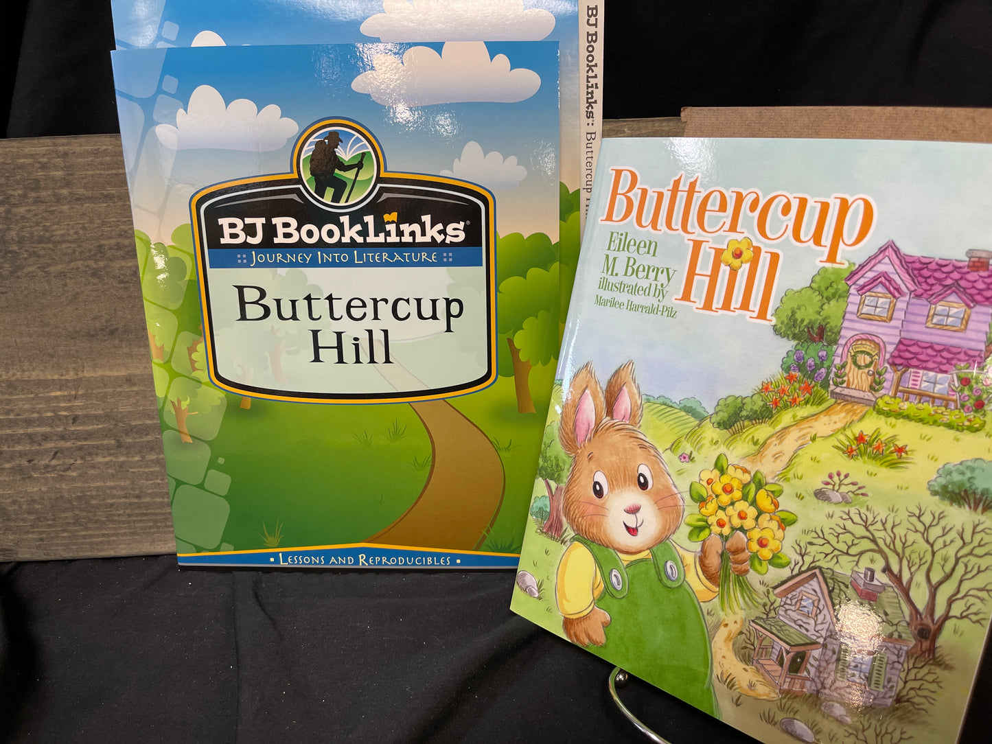 BJ Booklinks Buttercup Hill