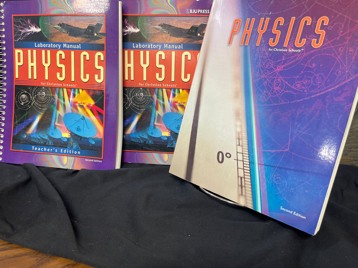 Physics Second Edition student/teacher + lab/key set no CD