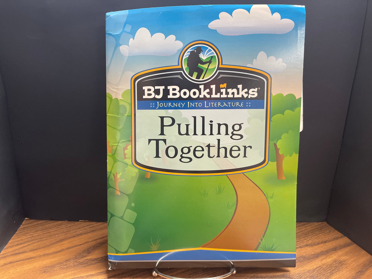BJ BookLinks Pulling Together (guide and novel)