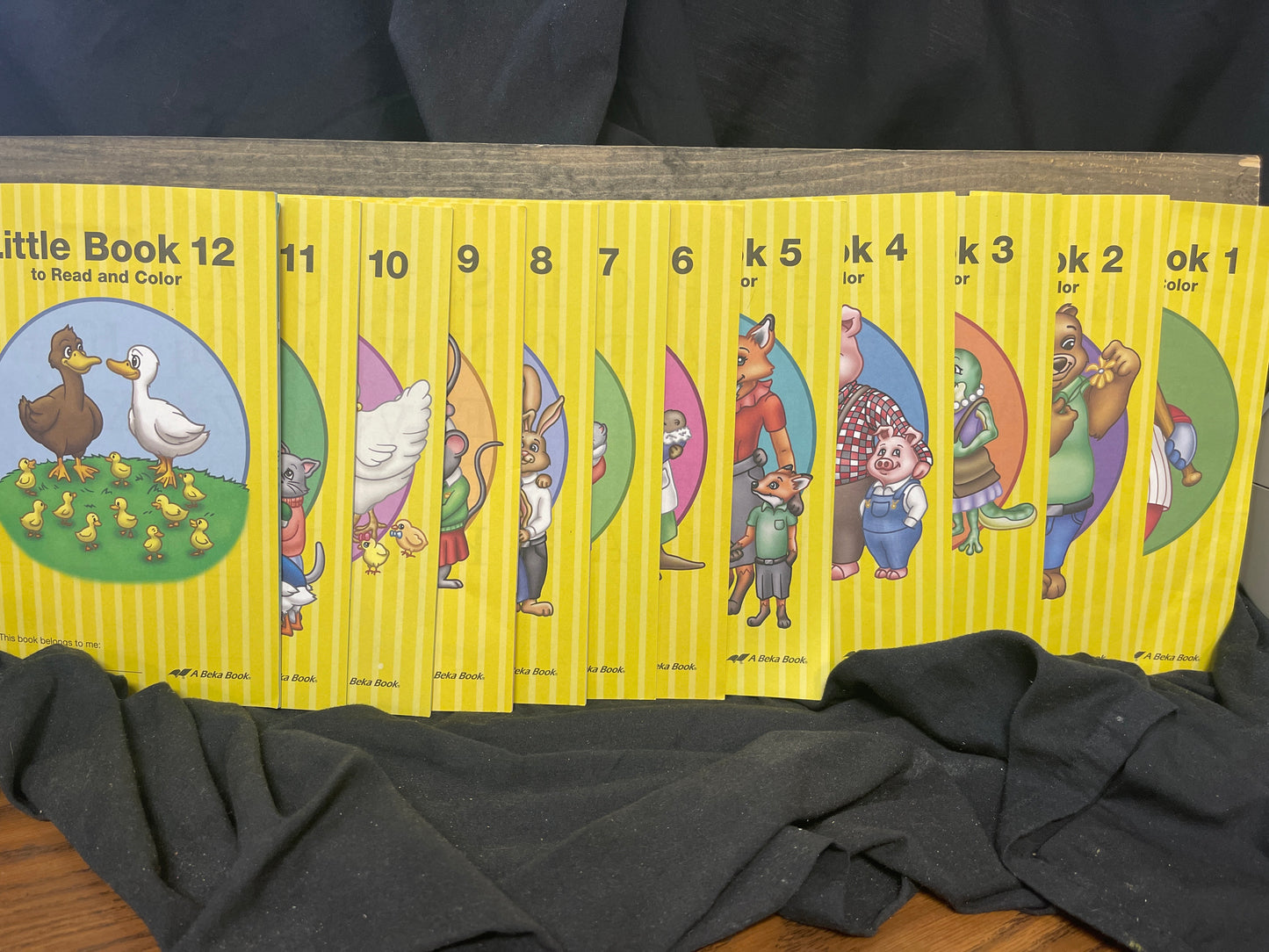 Little books to Read and Color