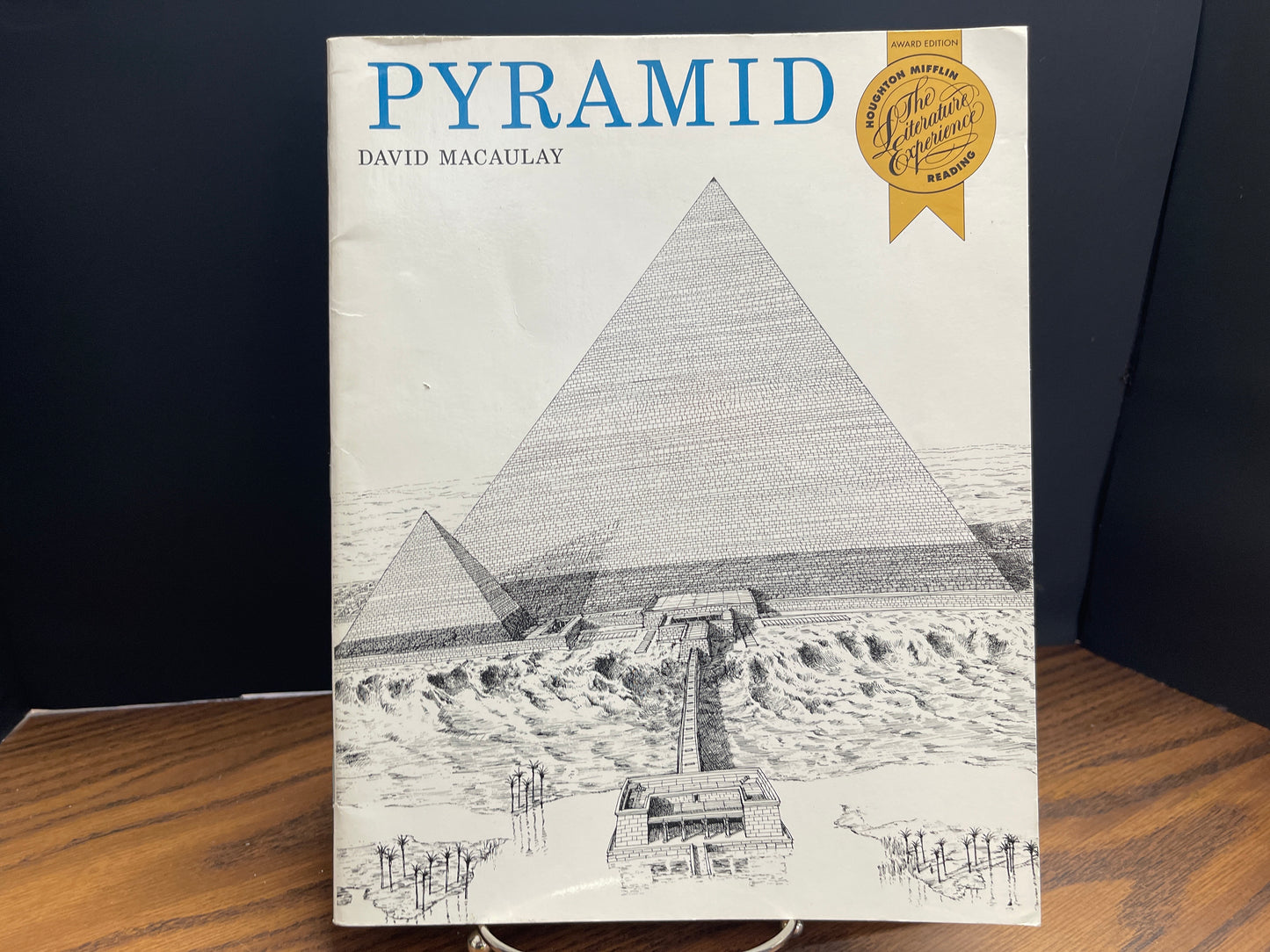 Pyramid - Macaulay, David