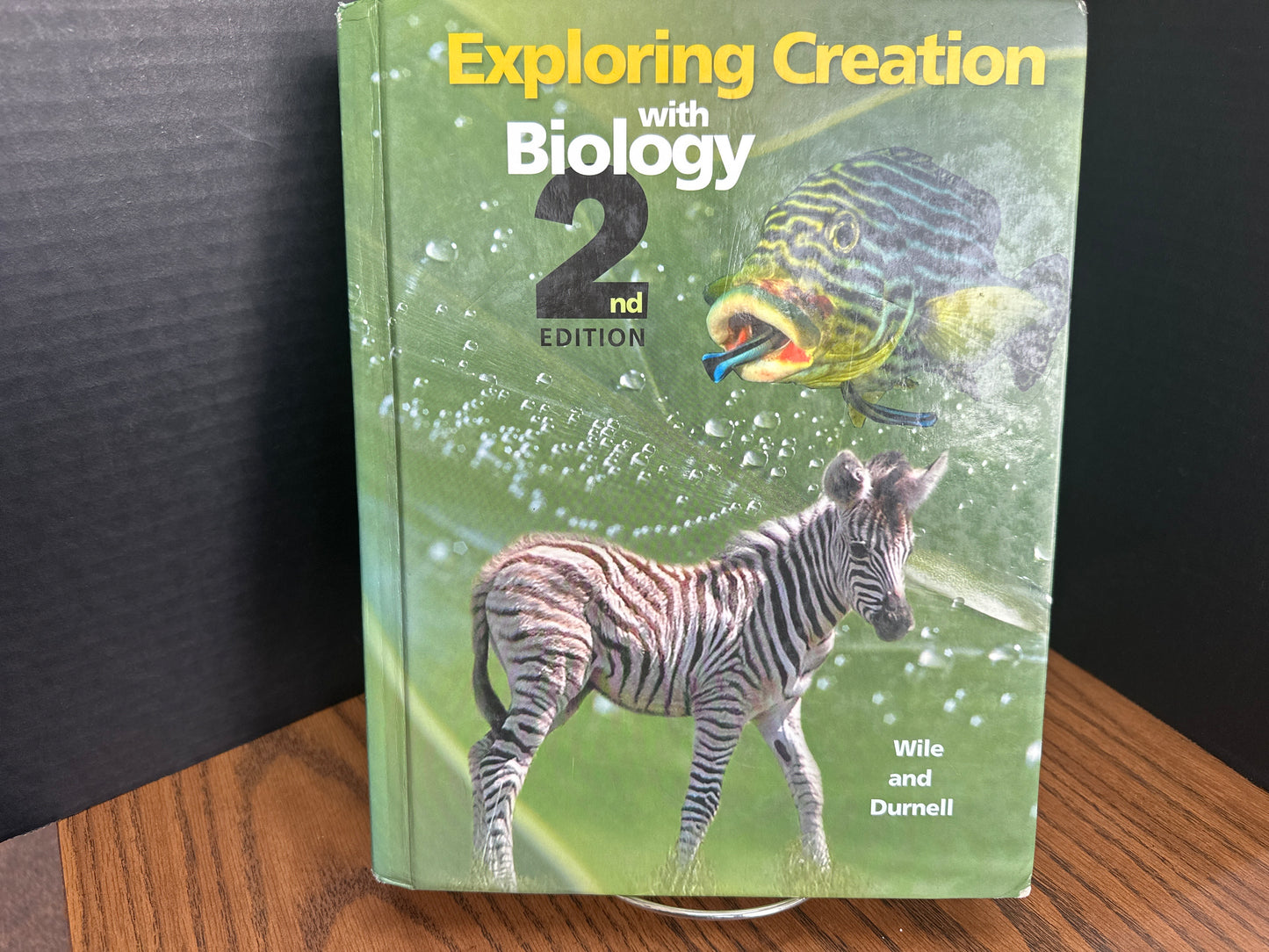 Exploring Creation with Biology second ed text